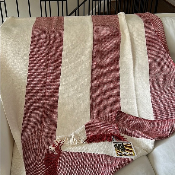 Throw by textillery weavers Made in n America - Picture 1 of 4
